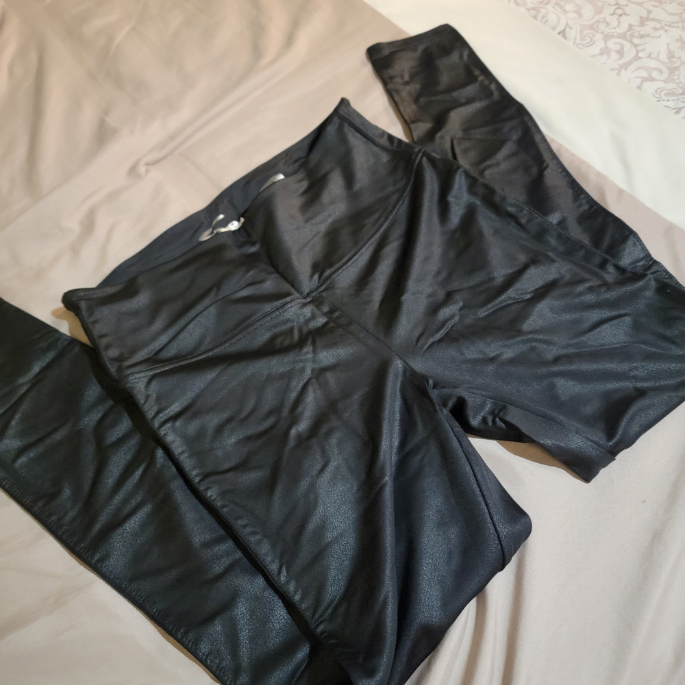 Seven7 Shiny Black Leggings